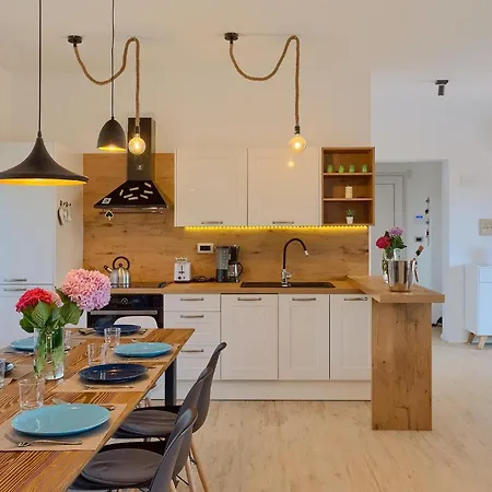 Senorita بيت للعطل *