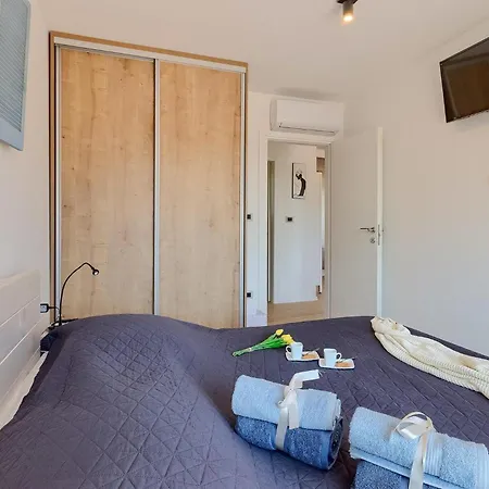 Senorita Tatil Evi Pula